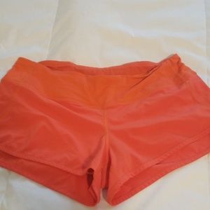 Lululemon shorts size 6